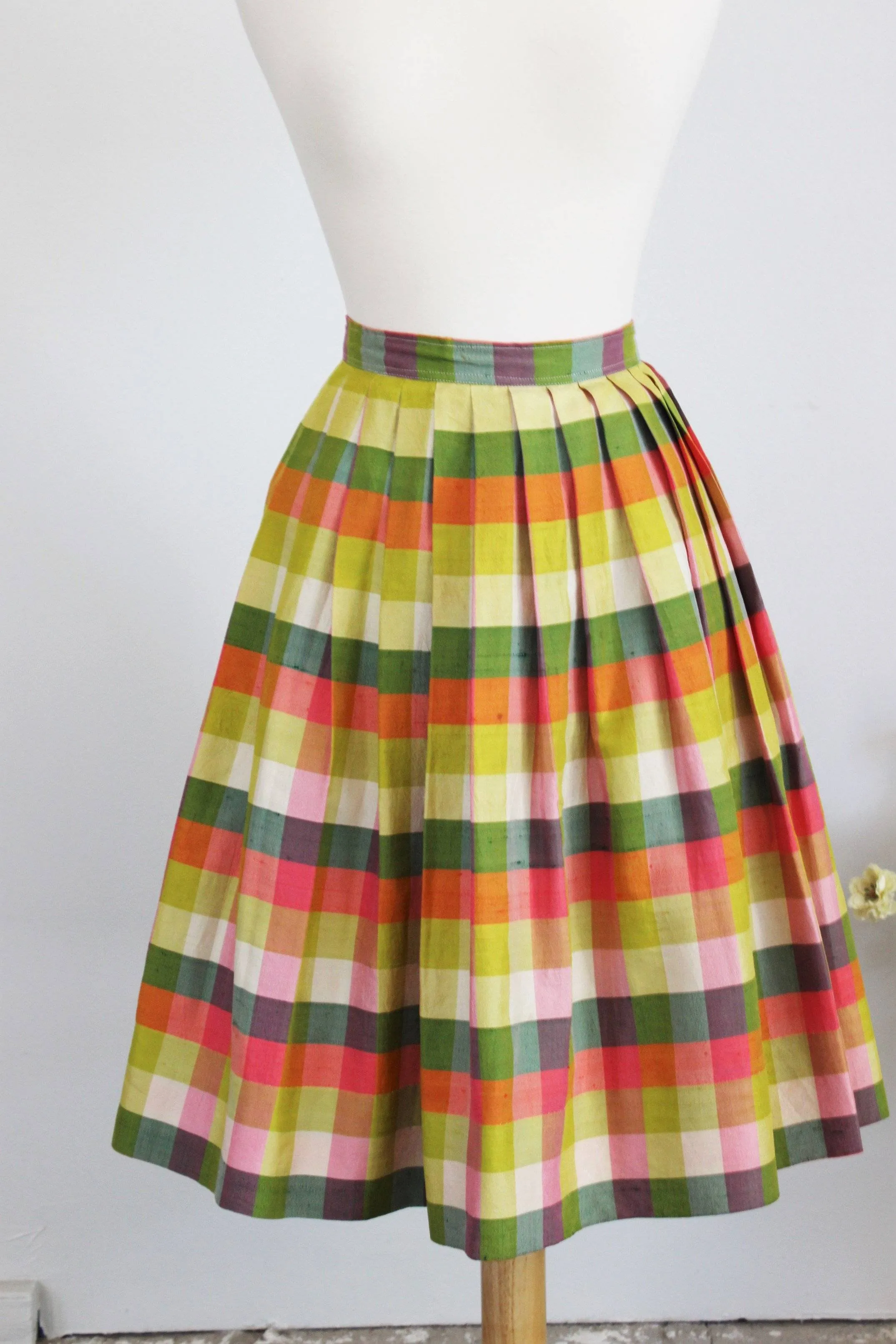 Vintage 50s Circle Skirt, Pleated Silk Pastel Plaid Checks