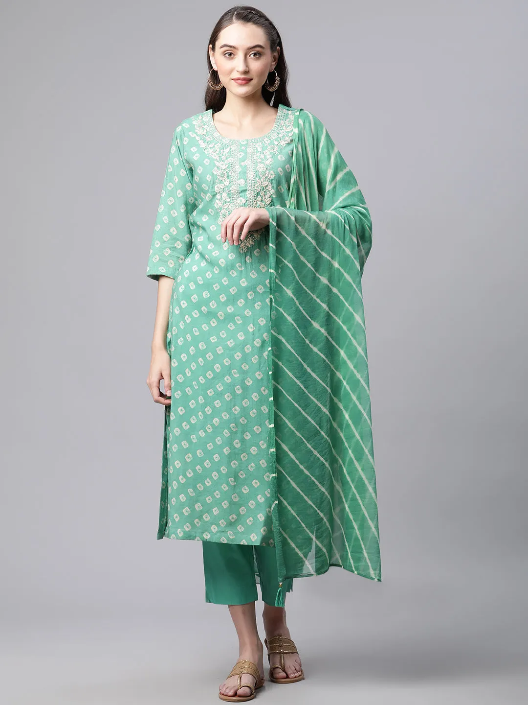 Women Green Floral Print Chanderi Silk Kurta Set